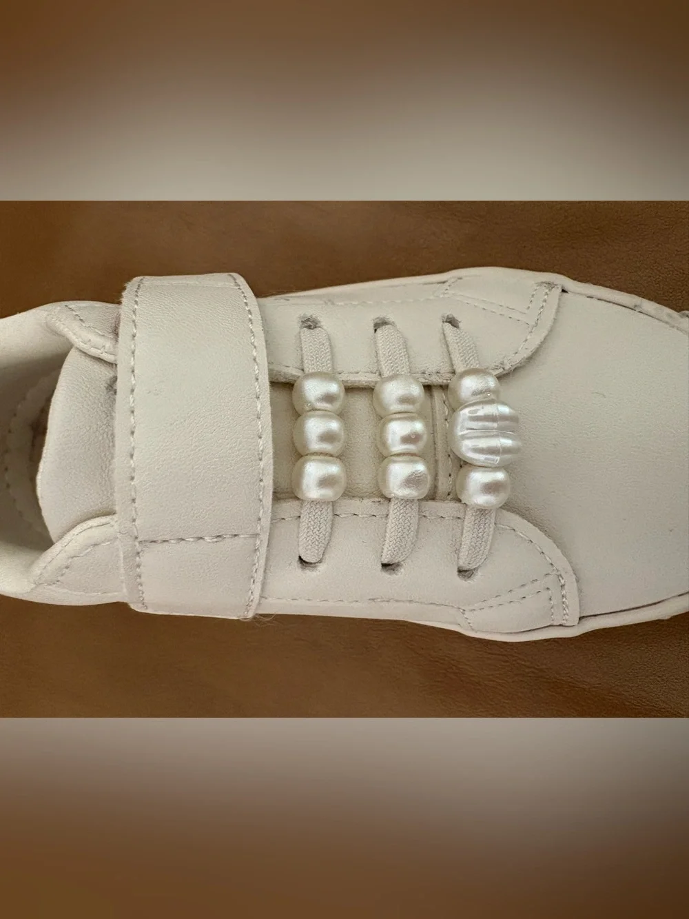 ZARA KIDS PEARL SNEAKERS NWT  Size: 9 (6.1 INCHES) * Color: WHITE